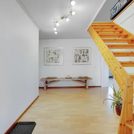 4 Bedroom Beautiful In Сasa de vacaciones